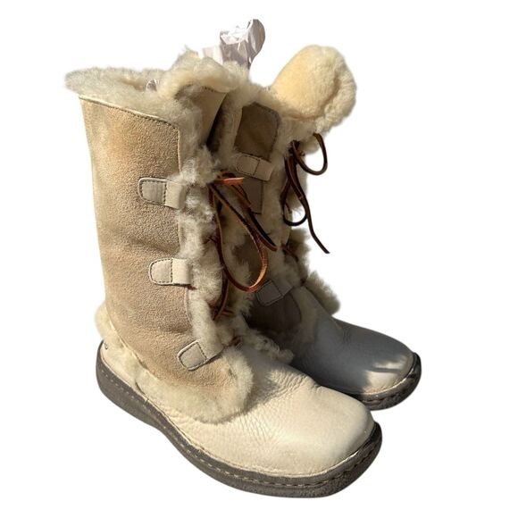 Born Shearling Boots 10 Cream Leather Lined Fold Over Winter Apres Ski Shoe - Picture 3 of 11